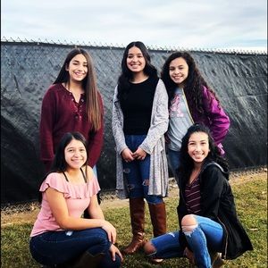 Meet your Posher, Corina